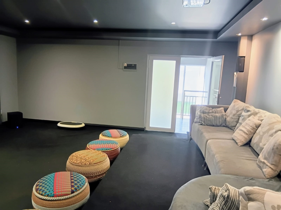 5 Bedroom Property for Sale in Beacon Bay Eastern Cape